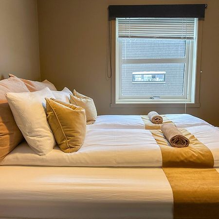 Appartement For Groups & Families - Free Parking & Near Attractions à Tromsø Extérieur photo