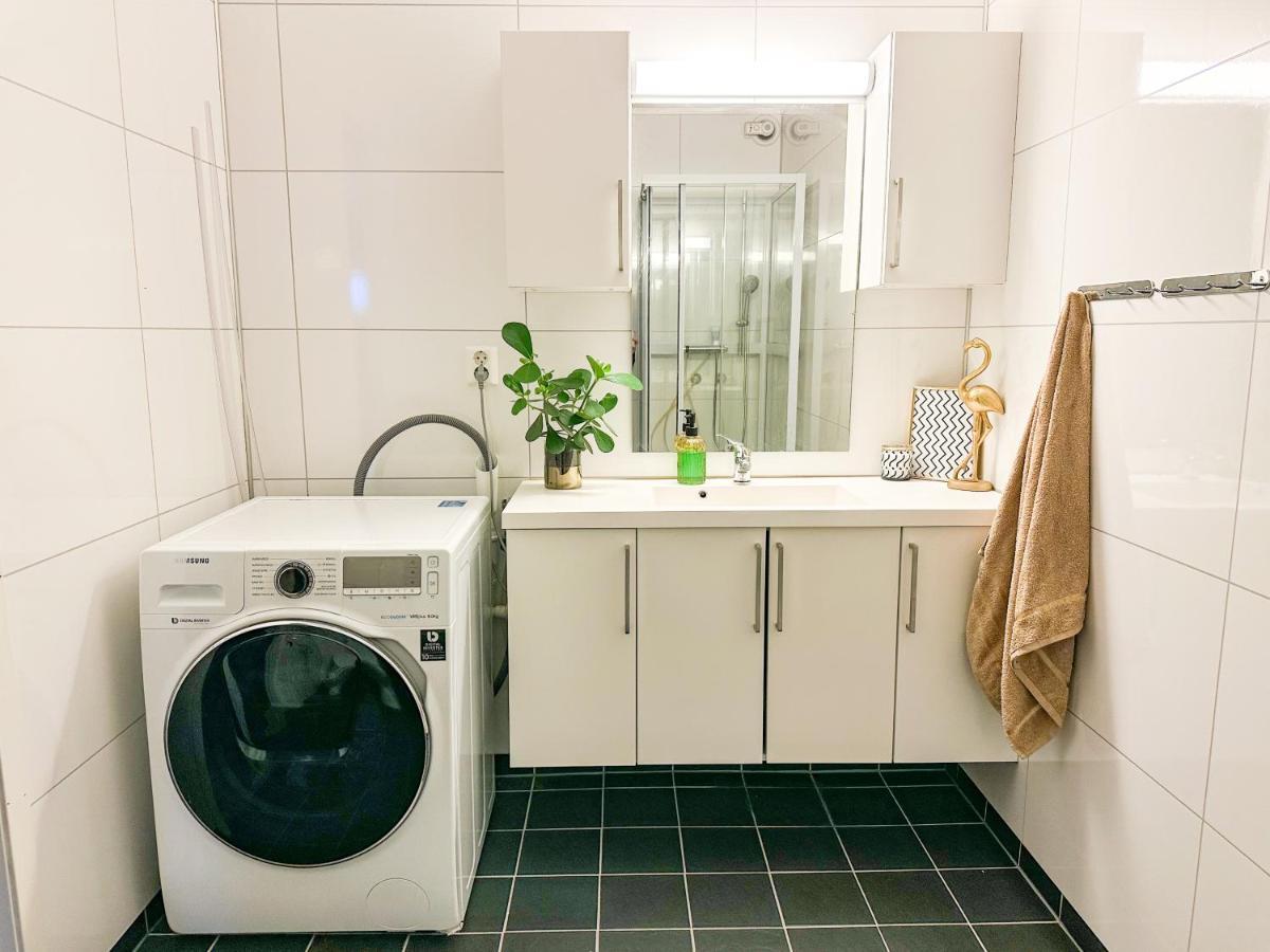 Appartement For Groups & Families - Free Parking & Near Attractions à Tromsø Extérieur photo